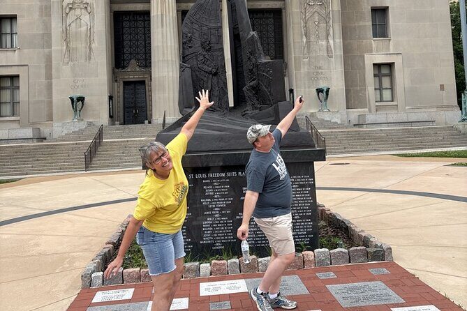 St. Louis Scavenger Hunt by Operation City Quest - Who Will Love This?