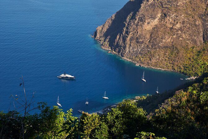 St. Lucia adventure: mud baths, waterfalls, gardens - FAQ