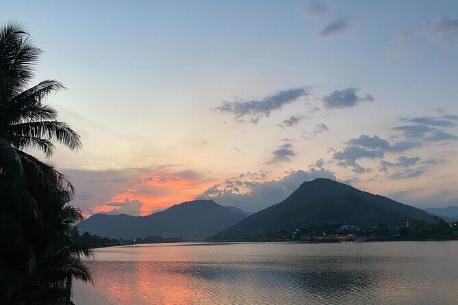 Stand Up Paddle Boarding and Sunset Watching on Cai River - FAQ