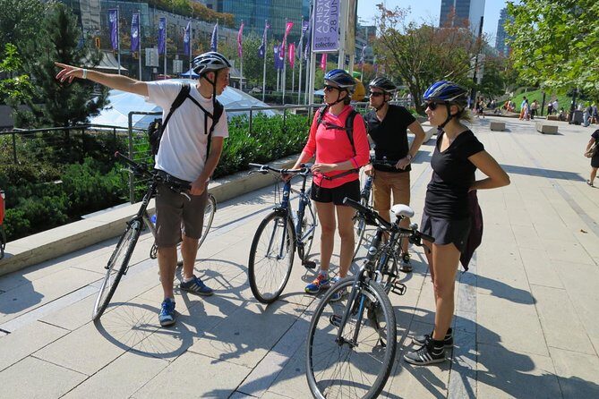 Stanley Park & Downtown - Vancouver Bike Tours - The Sum Up