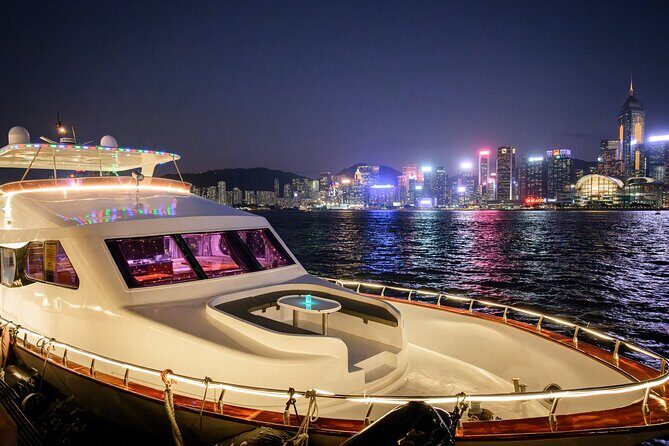 STARLIGHT: Victoria Harbour Night Yacht Tour - A Glimpse into the Experience