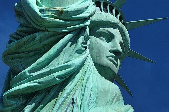 Statue of Liberty and Ellis Island Tour - Key Points