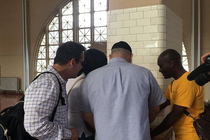 Statue of Liberty, Ellis Island, and 9/11 Memorial Guided Tour - Transportation, Group Size, and Practicalities
