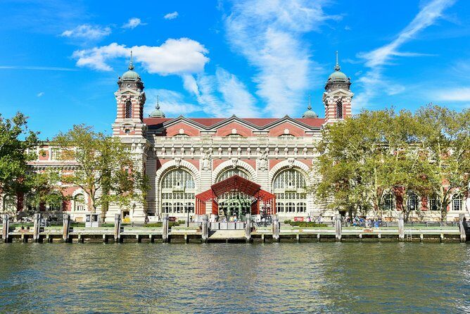 Statue of Liberty Tour with Ellis Island and Immigration Museum - Who Is This Tour Best For?