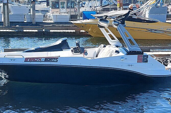 Stealth 4 Passenger Boat Rental - A Closer Look at the Experience