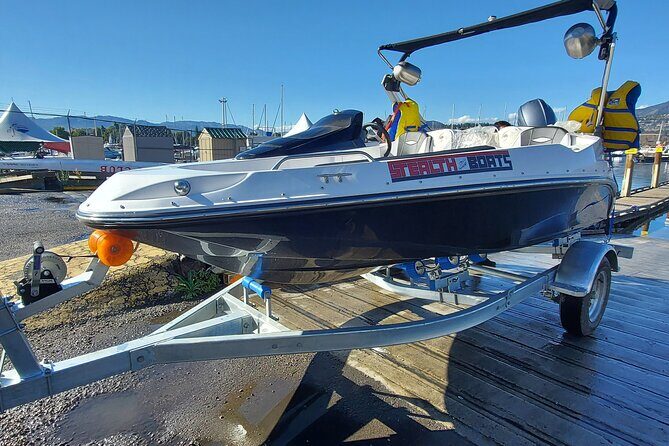Stealth 4 Passenger Boat Rental - Who Will Love This Experience?