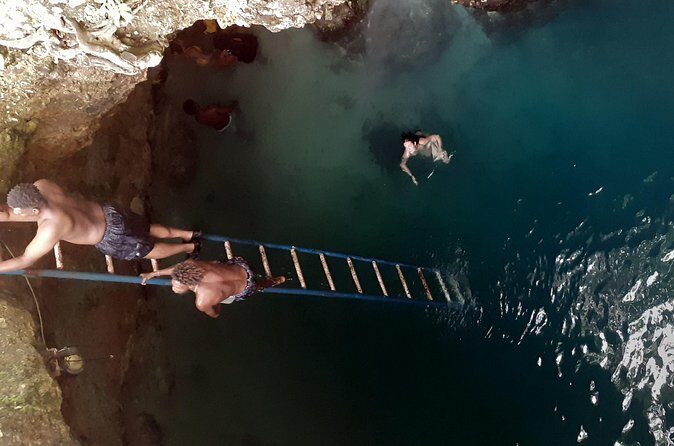 Stepping High Mountain Tour and Blue Hole Mineral Spring from Negril - FAQ