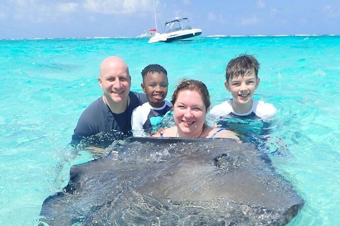 Stingray City and Snorkel Tour With Lunch - The Itinerary in Detail: What to Expect