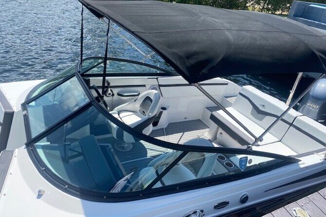 Stingray City, Star fish Point and Snorkeling Private Boat Tour - An In-Depth Look: What This Tour Offers