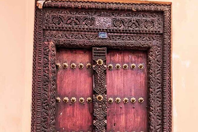 Stone Town Private Tour with Slave Market Tickets - Practical Details: What to Expect