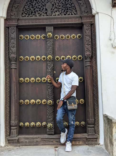 Stone Town: Shopping and Heritage Tour with Guide - A Deep Dive into the Itinerary