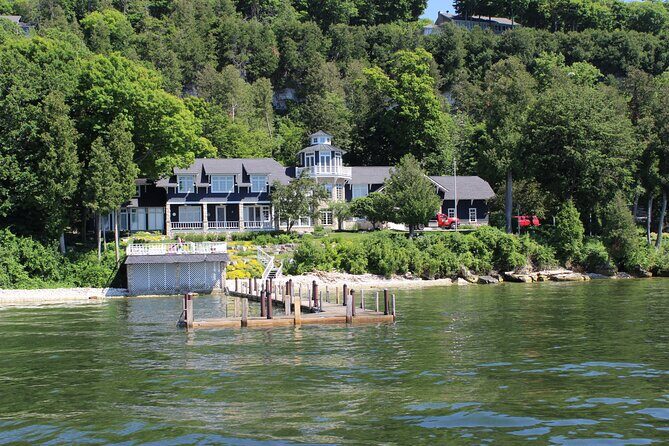 Strawberry Islands Scenic Boat Tour and Historic Cottage Row - The Scenic Highlights and Wildlife