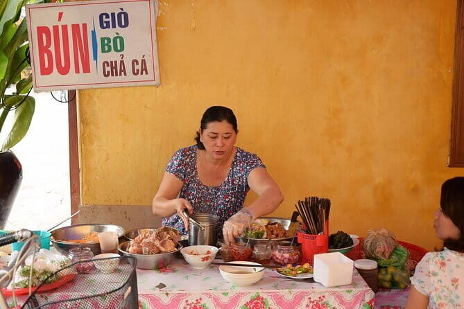 Street Food Adventure in Ho Chi Minh City - Key Points