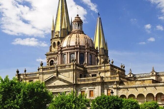 Street Food Tour in Guadalajara with a Local Guide - The Sum Up
