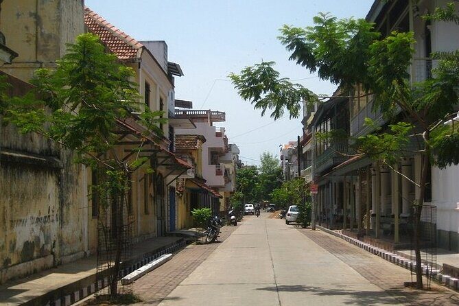 Stroll Through The French Quarters Of Pondicherry - Key Points