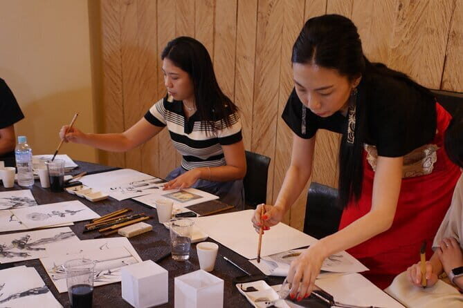 Sumi-e Ink Painting Suiboku-Ga Workshop in a Japanese Teahouse - A Closer Look at the Experience