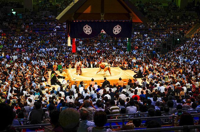 Sumo Tournament Experience in Osaka - An Inside Look at the Sumo Tournament Experience in Osaka