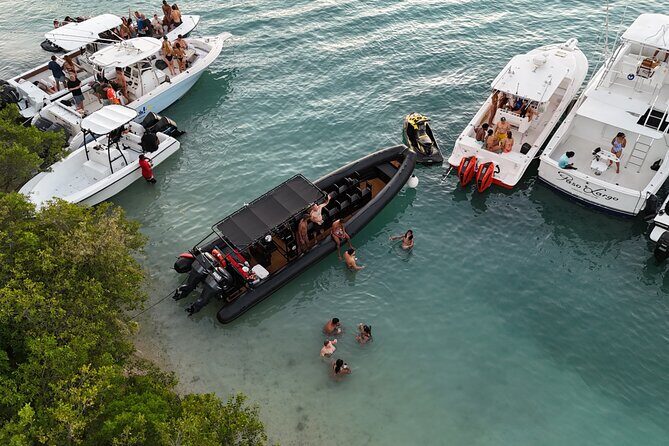 Sunday Boat Festival/Meet up with Djs, open bar & snacks - Authentic Traveler Insights