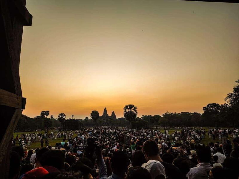 Sunrise at Angkor Wat Temple: 3-Hour Private Tour - Breakdown of the Itinerary