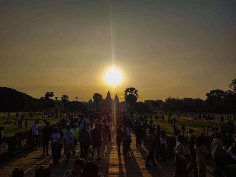 Sunrise at Angkor Wat Temple: 3-Hour Private Tour - Practical Tips for Travelers