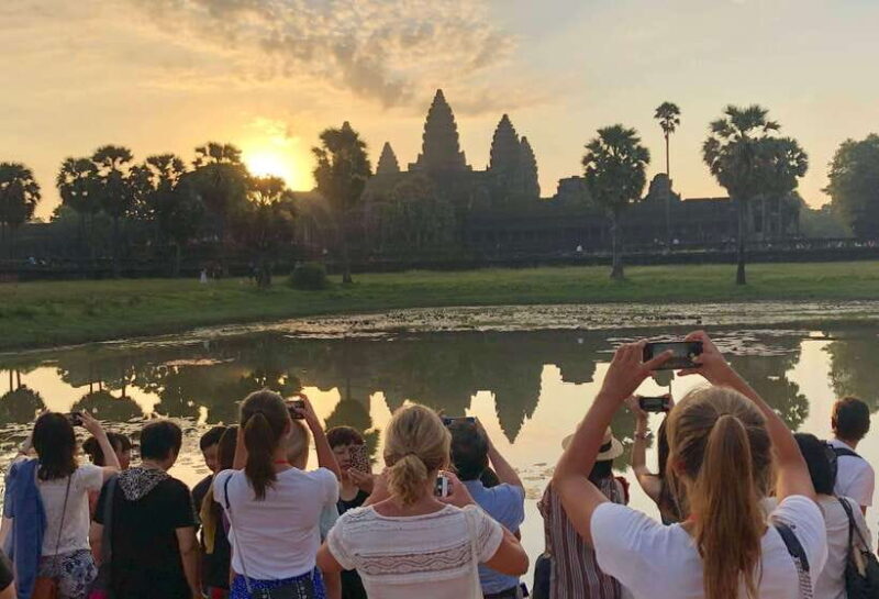 Sunrise Cycling Of Angkor Wat Temple - Cycling Through Temple Trails