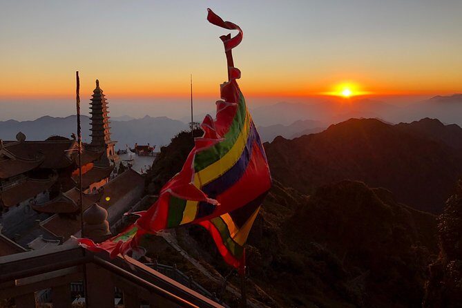 Sunrise Fansipan Mountain Hiking Tram Ton Trail 2D1N - The Views and Sunrise Experience