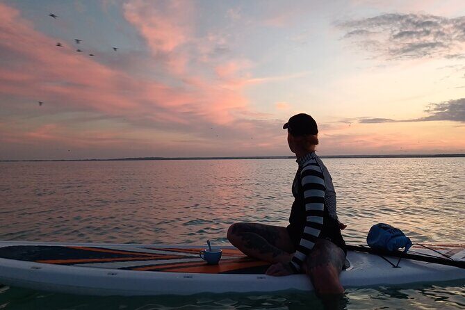 Sunrise on Paddleboard with breakfast in the lagoon of 7 colors - The Sum Up