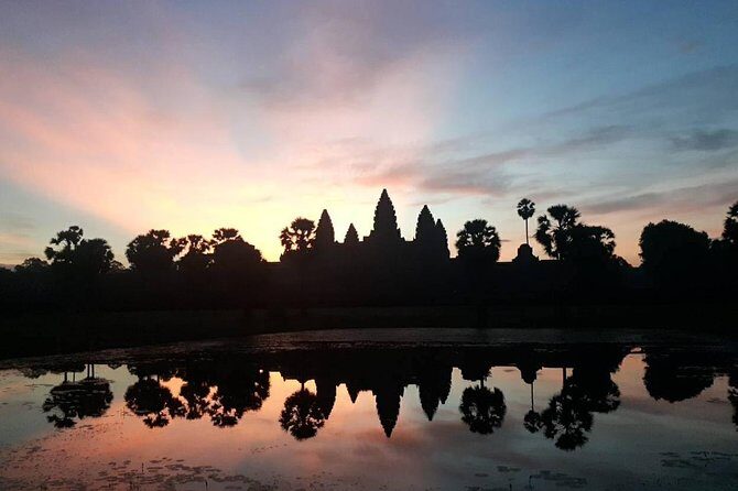 Sunrise Small Group Tour to Angkor Wat Temple - The Details: What to Expect from the Tour