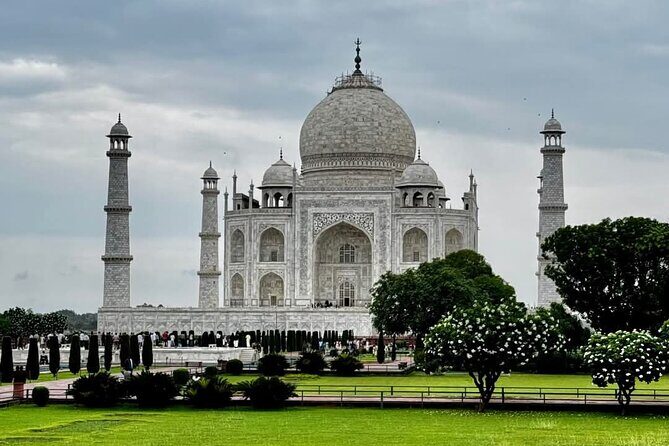 Sunrise Taj Mahal Private Tour from Delhi - Key Points