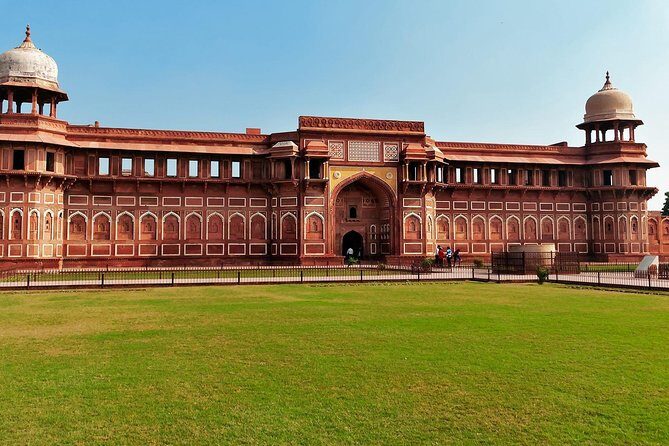 Sunrise Taj Mahal Tour with Agra Fort and Fatehpur Sikri - Summary