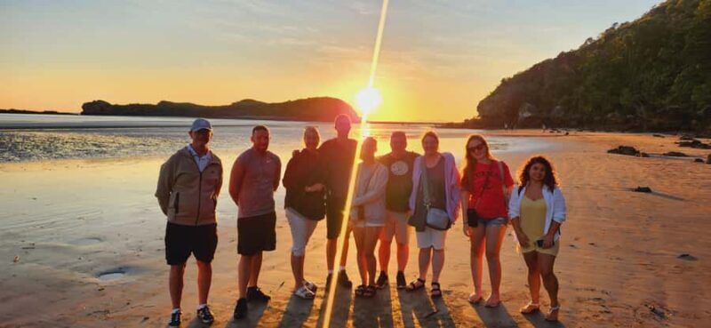 Sunrise with the Kangaroos & Wallabies - Airlie Beach - In-Depth Review of the Experience