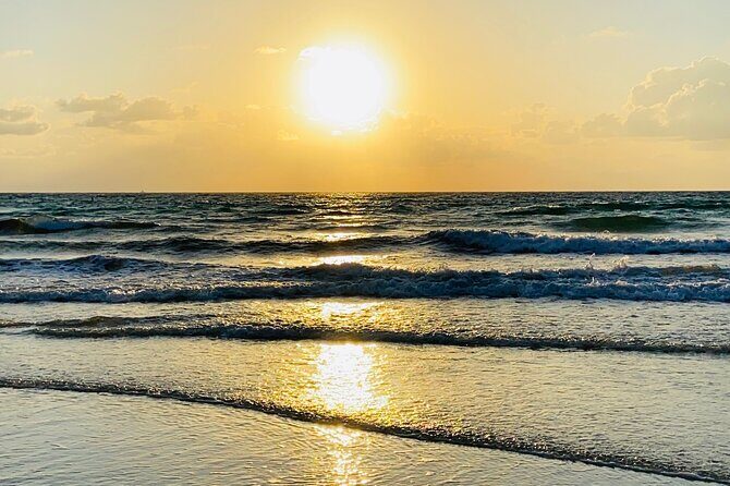 Sunrise Yoga and Meditation by the Ocean in Miami Beach - Key Points