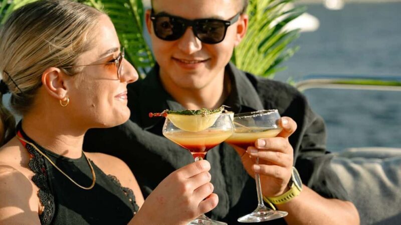 Sunseeker Superyacht: VIP Dinner, Premium Drinks& Live Music - Limitations and Considerations