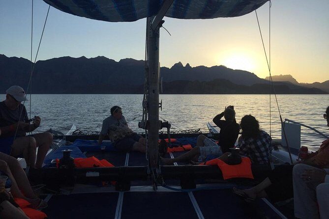 Sunset Appetizers & Open Bar Catamaran Cruise - Authenticity and Personal Touches