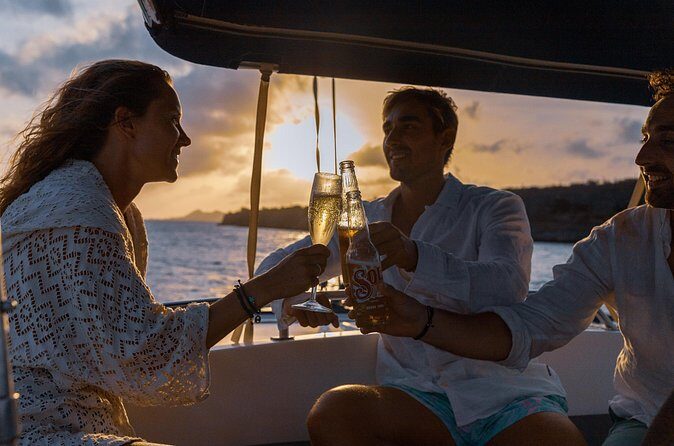 Sunset Bliss Catamaran Tour - FAQ About the Sunset Bliss Catamaran Tour