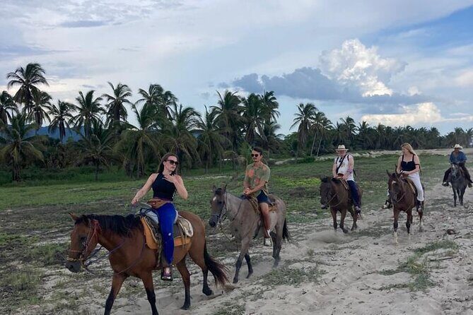 Sunset by horse (river and beach) - Key Points