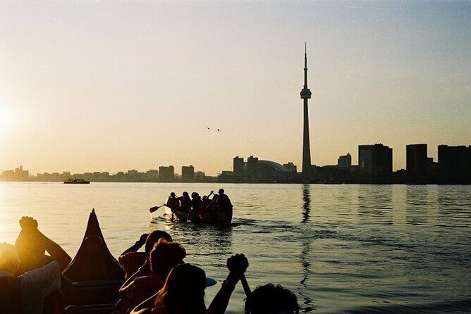 Sunset Canoe Tour of the Toronto Islands - What the Tour Looks Like