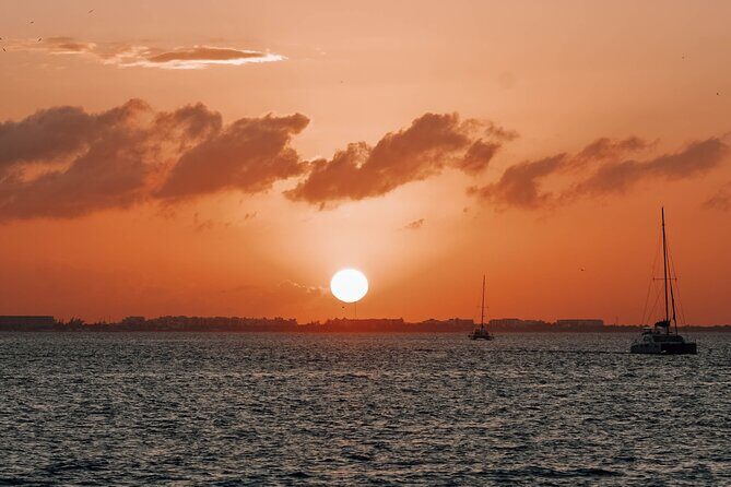 Sunset Catamaran to Isla Mujeres + Transportation from Cancún - FAQ