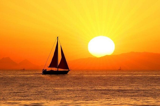 Sunset Champagne Cruise in St. Maarten - Authentic Traveler Perspectives