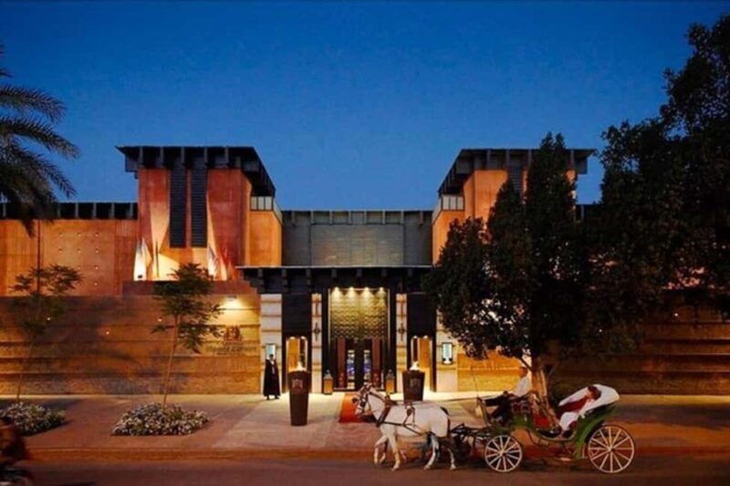 Sunset City Tour : Souks & Medina with Caleche by Night - Exploring Marrakech at Sunset: What You Can Expect