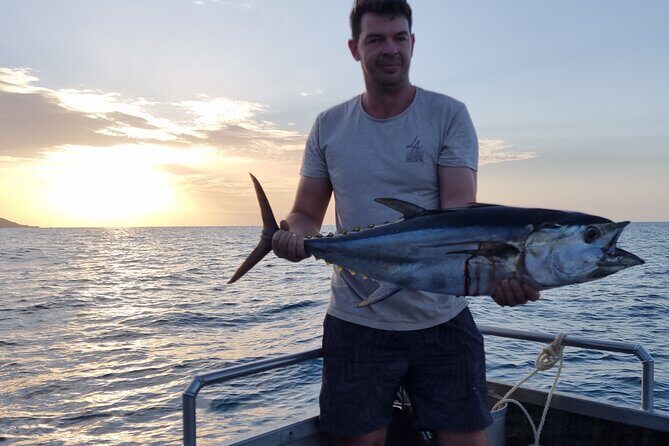 Sunset Cruise on Magnetic Island - Key Points
