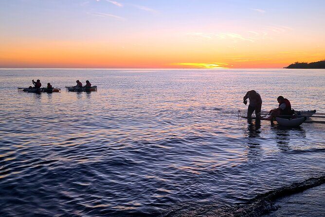 Sunset/Glow Clear Kayak Tour in Olowalu - Key Points