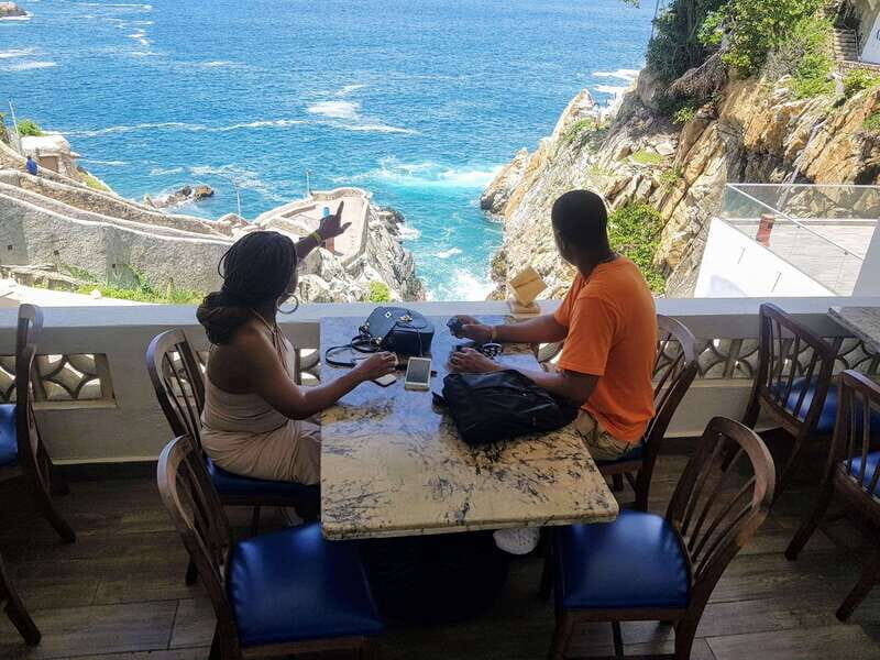 *Sunset High Diver Show 3Course Dinner 2 Drinks Diff Options - Who Should Consider This Tour?