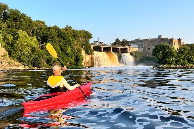 Sunset Kayak Tour in Downtown Ottawa and Gatineau - A Closer Look at the Sunset Kayak Tour