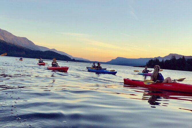 Sunset Kayaking in the Columbia River Gorge - An Honest Look at the Experience