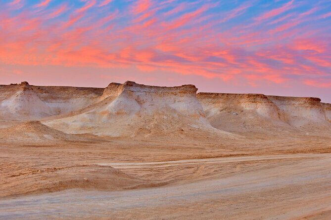 Sunset Keshta at Zekreet | Art, Adventure & Arabian Picnic - Authenticity and Guide Expertise