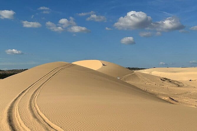 Sunset Magic at Mui Ne Sand Dunes - An Unforgettable Experience - Analyzing the Value