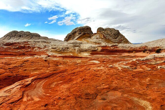 Sunset Off-Road White Pocket Guided Hike Activity - Small Group - Key Points