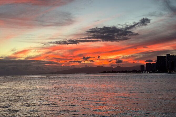 Sunset sail Aboard Manakai Catamaran - The Value and Price Analysis