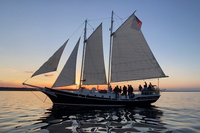 Sunset Sail from Traverse City with Food, Wine & Cocktails - What Make This Cruise Stand Out